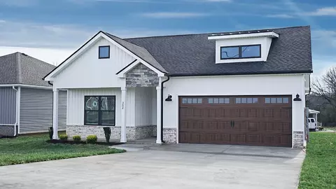 1126 Johnson St, Burns, TN 37029 photo 1
