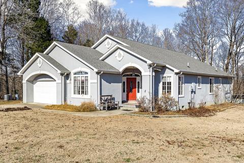 4233 Sparta Hwy, Smithville, TN 37166