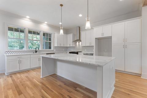 555 Stevenson St, Nashville, TN 37209