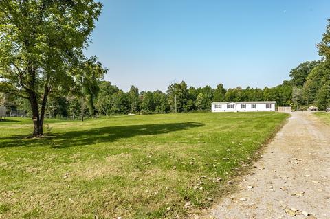 537 Bob Perry Rd, Bethpage, TN 37022 photo 4