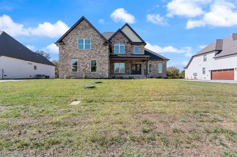 2712 Carousel Dr, Murfreesboro, TN 37128 photo 2