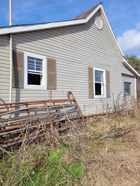 755 Winstead Rd, Quebeck, TN 38579 photo 2