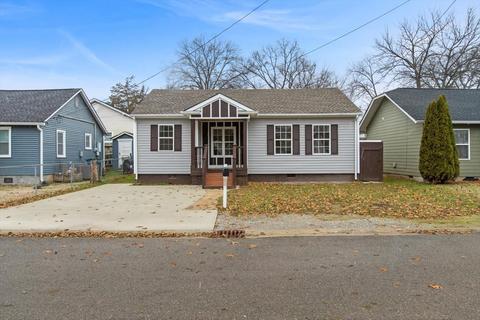 303 28th St, Old Hickory, TN 37138
