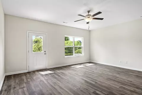 505 Masters Way, Dickson, TN 37055 photo 3