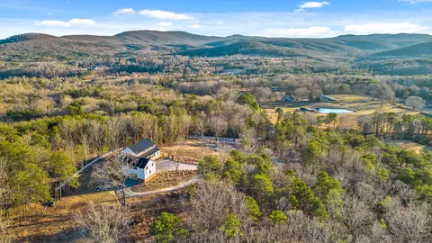 504 Payne Chapel Rd, Lookout Mountain, GA 30750
