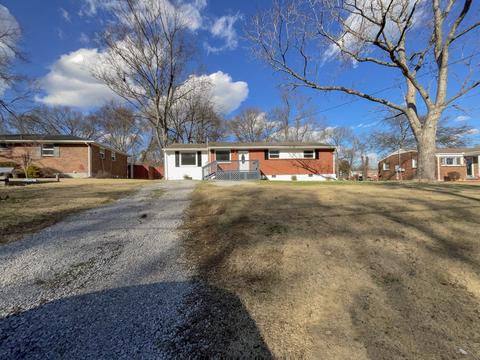2922 Twin Lawn Dr, Nashville, TN 37214
