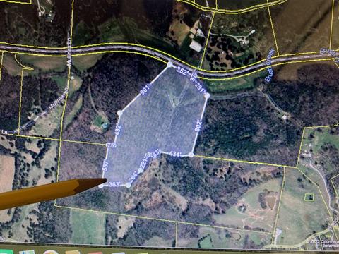 22 Allen Ln, Brush Creek, TN 38547