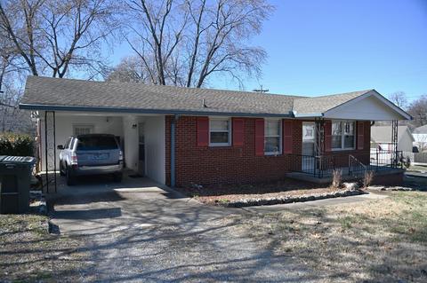 1701 Martindale Dr, Springfield, TN 37172 photo 1