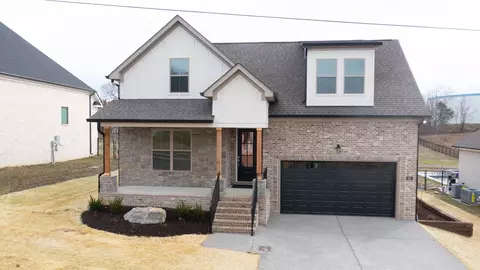 241 Hutch Ct, Gallatin, TN 37066