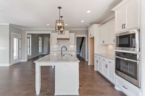2716 Carousel Dr, Murfreesboro, TN 37128 photo 13