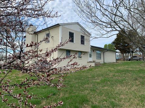 1000 Cowan Ave, Shelbyville, TN 37160