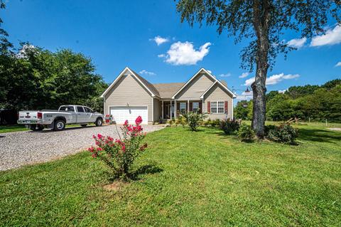 863 Longview Rd, Shelbyville, TN 37160