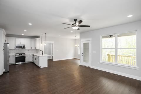 1032 Stonebrook Dr, Dickson, TN 37055 photo 8