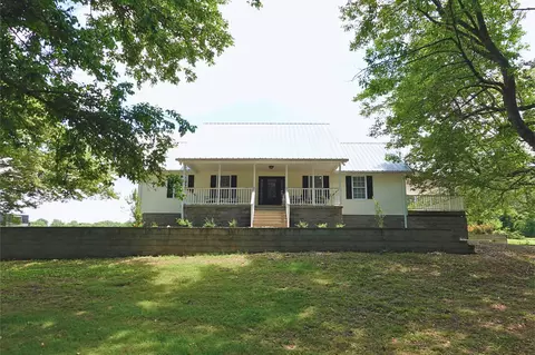 1210 Harris Hollow Rd, Charlotte, TN 37036