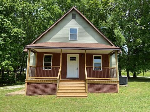 10 Greenmeadow Dr, Big Sandy, TN 38221
