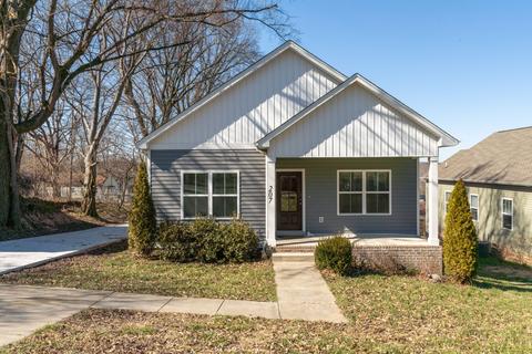 207 Walnut St, Springfield, TN 37172 photo 1