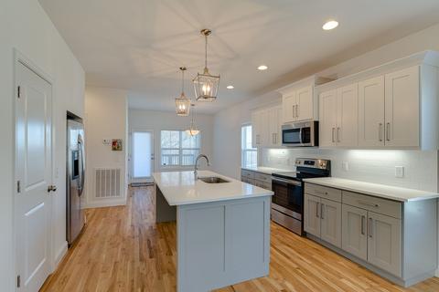 207 Walnut St, Springfield, TN 37172 photo 4