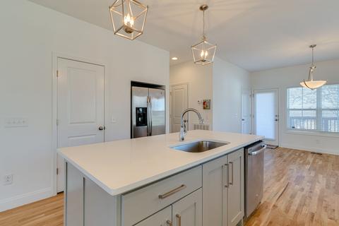 207 Walnut St, Springfield, TN 37172 photo 6