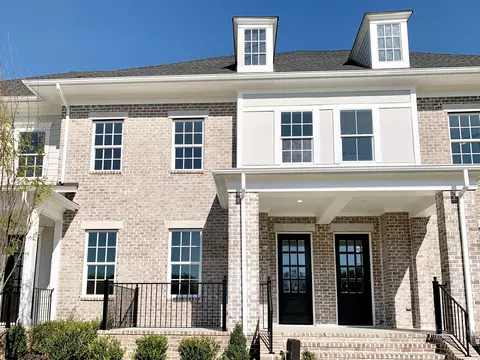 2055 Hollydale Aly, Franklin, TN 37064