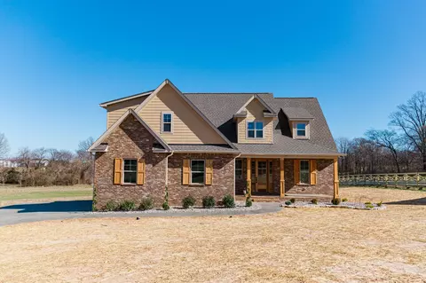 1554 Maxwell Branch Rd, Cottontown, TN 37048