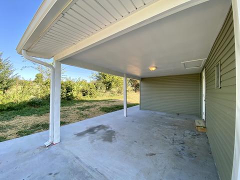 352 Allred Rd, Decherd, TN 37324 photo 4