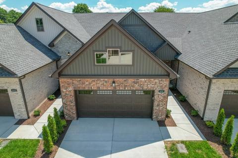 422 W Foxrun, Springfield, TN 37172 photo 2