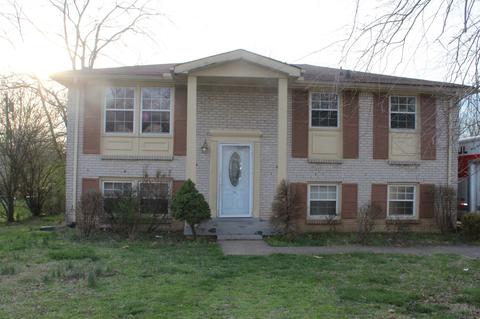 705 Perry Dr, Springfield, TN 37172 photo 1