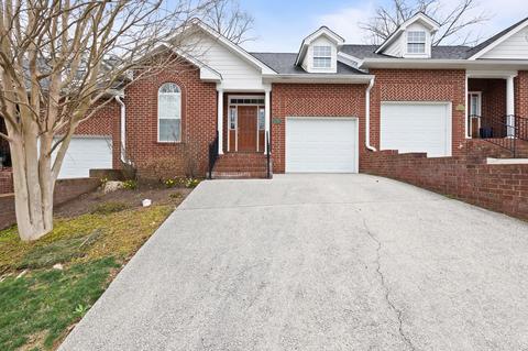 724 Maple Point Dr, Cookeville, TN 38501
