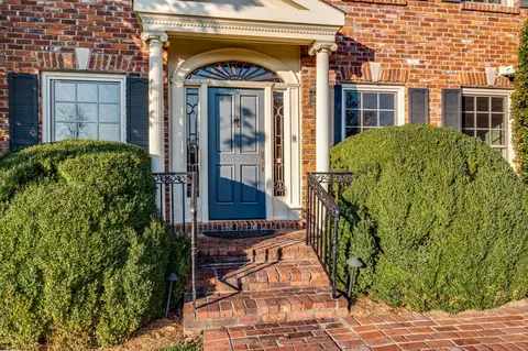 108 Sheffield Ct, Nashville, TN 37215