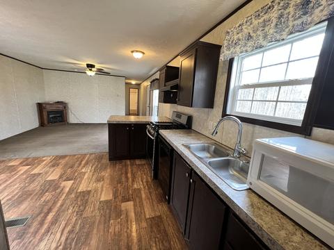 1652 Yoder Rd, Altamont, TN 37301 photo 6