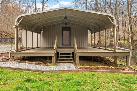 5656 Linton Rd, Cadiz, KY 42211