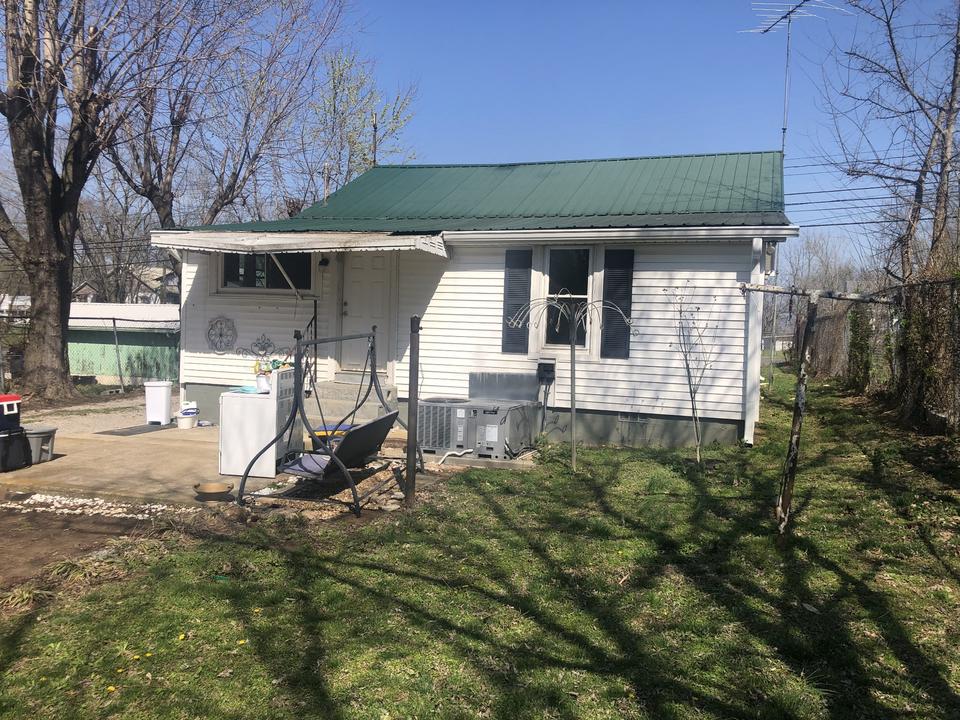  302 E 17th St, Columbia, TN 38401 photo 3