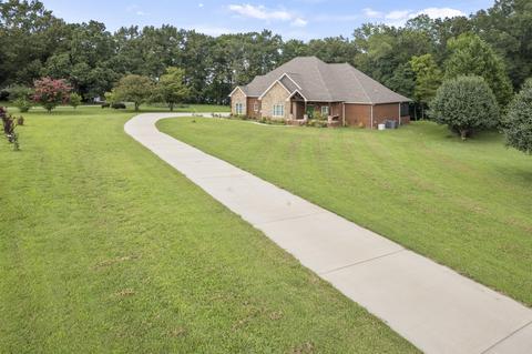 51 Bell Acres Ln, Winchester, TN 37398