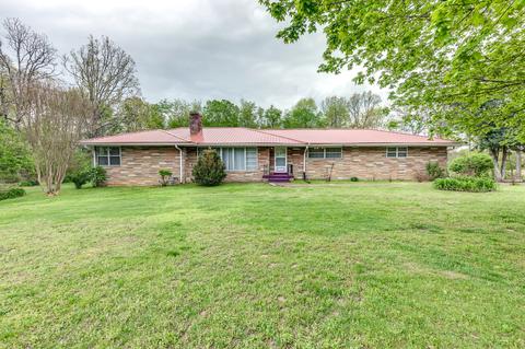 6784 Highway 100, Bon Aqua, TN 37025