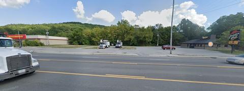 1175 W Main St, Livingston, TN 38570