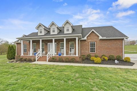 2712 Henry Gower Rd, Pleasant View, TN 37146