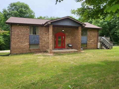 1393 Pomona Rd, Dickson, TN 37055