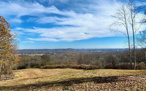 2338 Stephens Rd, Columbia, TN 38401