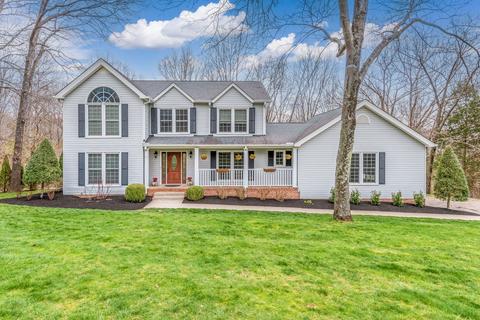 606 Beechtree Ct, Burns, TN 37029 photo 1