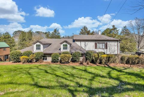 6012 Bluewater Dr, Lebanon, TN 37087
