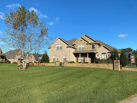 128 Roanoke Station Cir, Clarksville, TN 37043