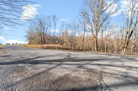 1 Buck Smith Rd, Palmyra, TN 37142