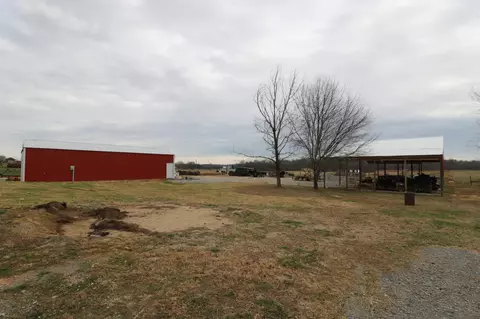 3972 Armstrong Rd, Springfield, TN 37172 photo 2