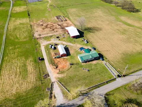 3972 Armstrong Rd, Springfield, TN 37172 photo 3