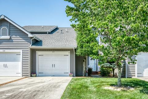 528 River Bend Dr, Crossville, TN 38555