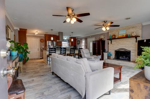 813 Stringfellow Rd, White Bluff, TN 37187 photo 4