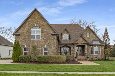 1598 Foxland Blvd, Gallatin, TN 37066