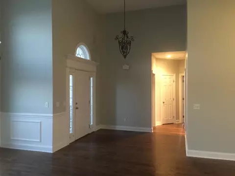 8763 Streamside Dr, Ooltewah, TN 37363 photo 3