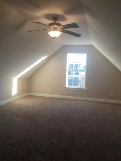 8763 Streamside Dr, Ooltewah, TN 37363 photo 15