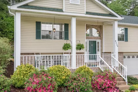 8224 Fallen Maple Dr, Chattanooga, TN 37421 photo 2